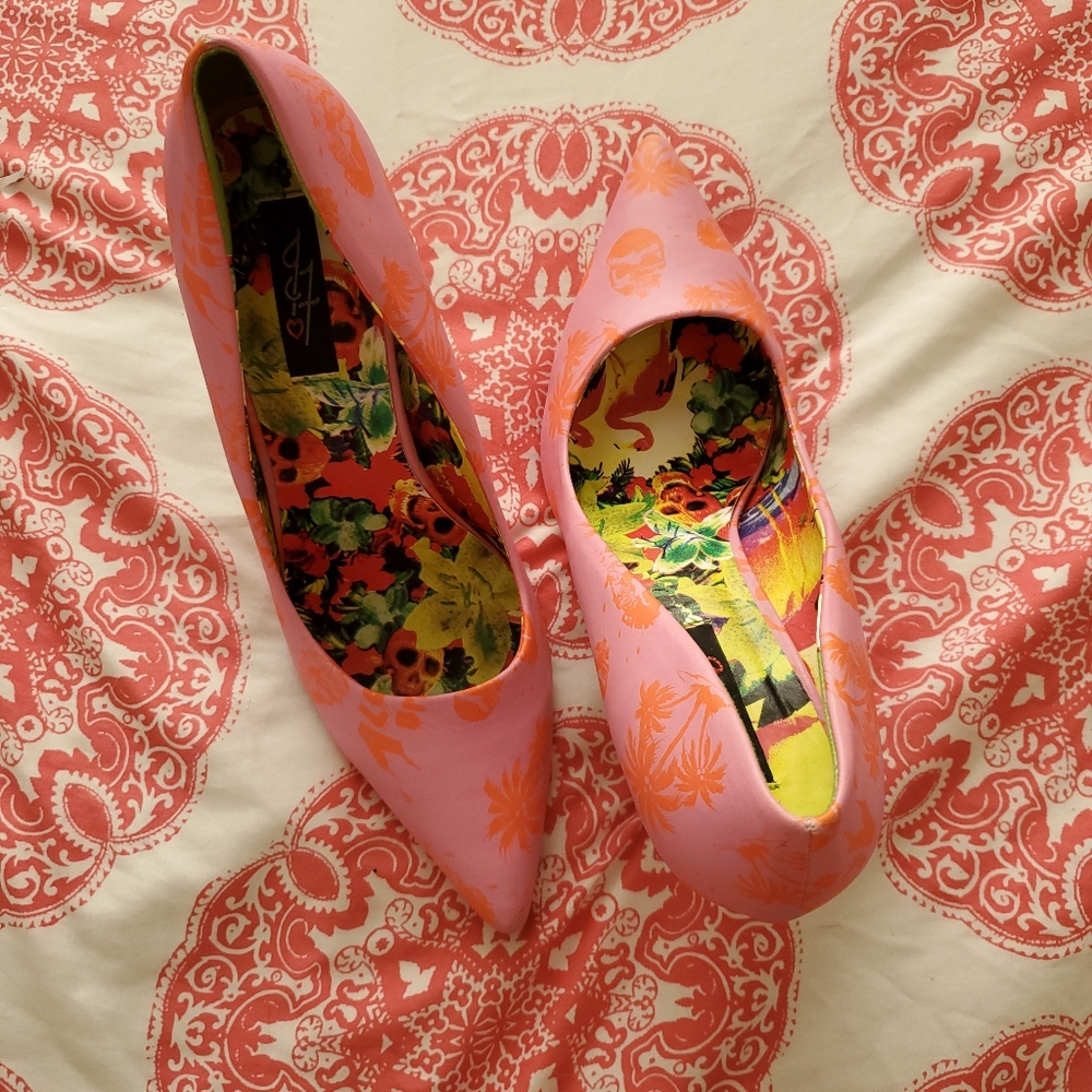 Size 10 Iron fist island zombie heels